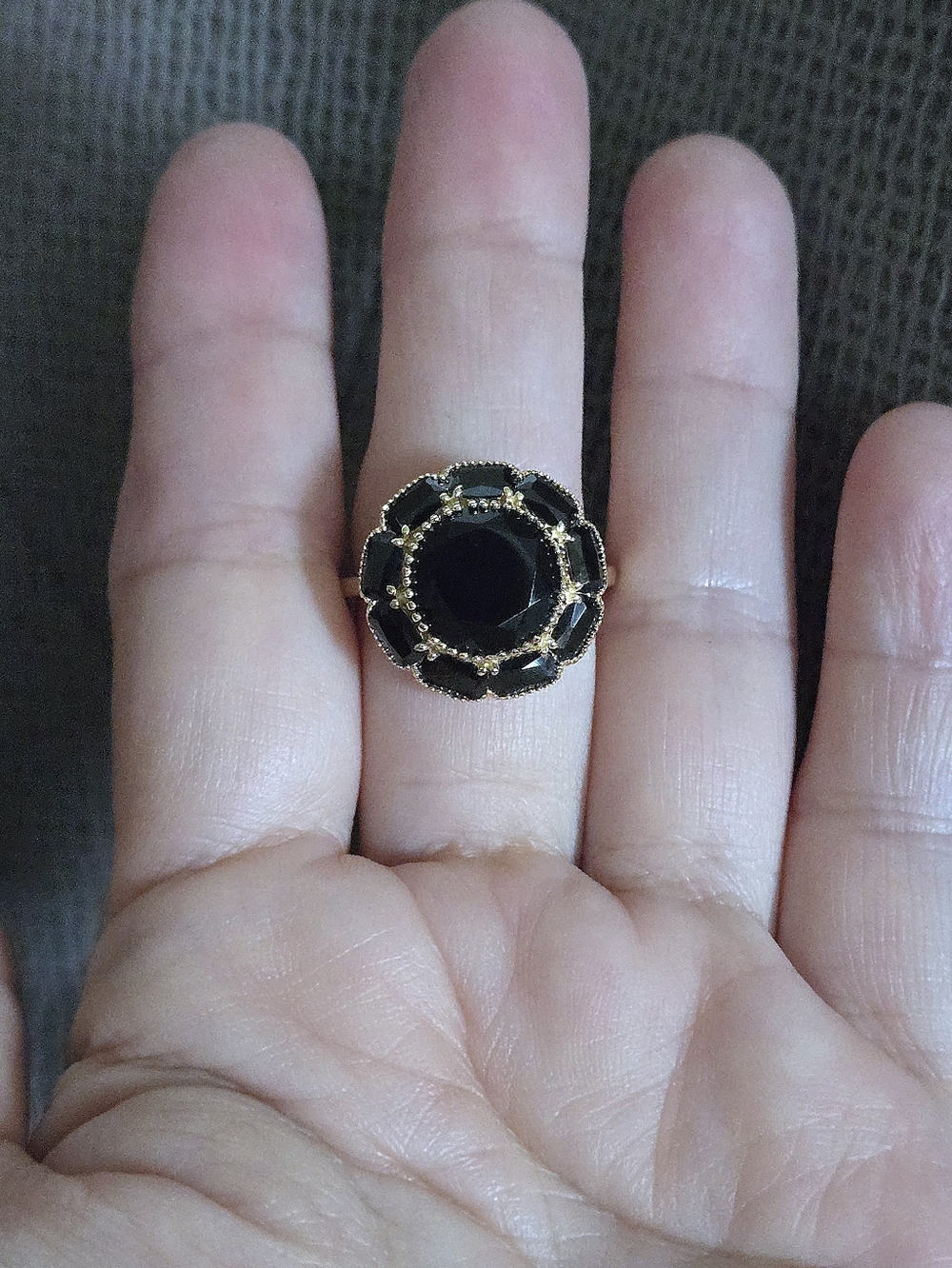 Shivam Black🖤 Onyx Flower🏵 Ring💍 - Picture 15 of 16